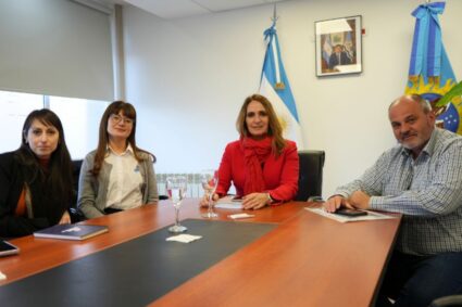Producción y Banco Macro coordinan acciones para potenciar las pymes de Santa Cruz