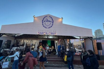 Santa Cruz promociona sus atractivos turísticos en la 137° Exposición Ganadera de la Rural